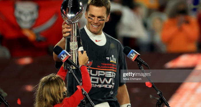 Tom Brady Guides Tampa Bay Buccaneers to Super Bowl Glory to Round Off "Amazing Year"