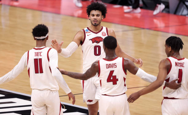 2021 NCAA Tournament: Arkansas overcomes early deficit, runs past Colgate