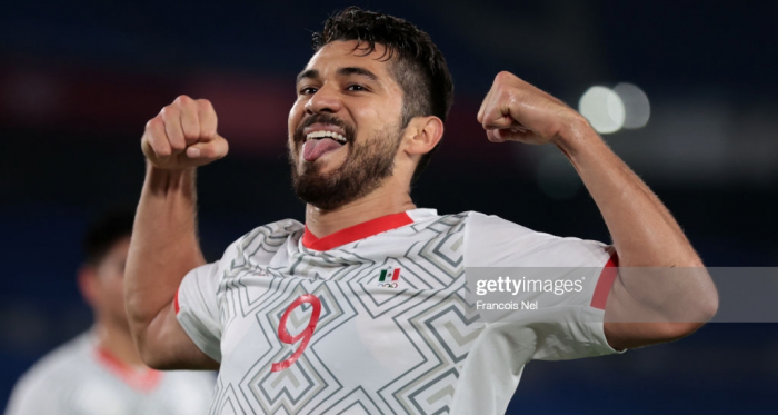 Henry Martín; Premier League level striker