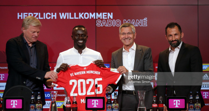 Sadio Mane joins Bayern Munich
