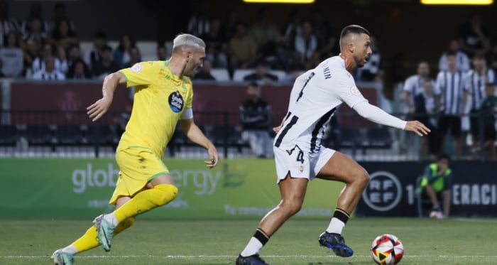 Lucas Pérez lleva al Deportivo a tocar el cielo de Castàlia