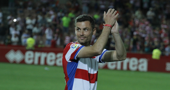 Alberto Martín vivió ante el Alcorcón su última tarde como rojiblanco horizontal. Foto: Antonio L Juárez