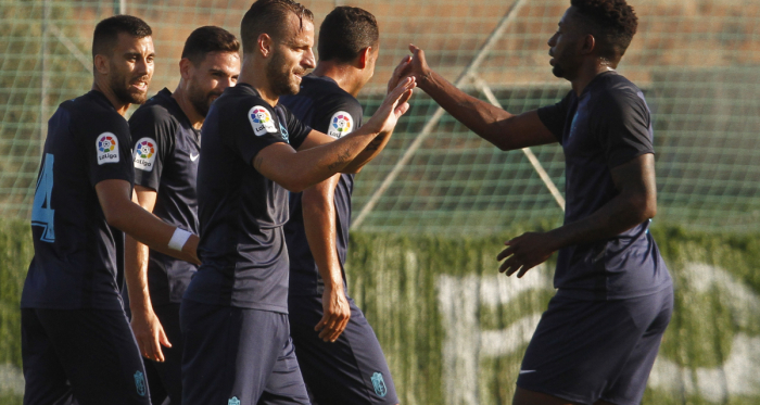 El Granada CF supera al Valladolid en un intenso amistoso