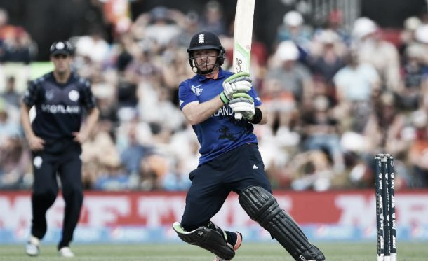 England batsman extends Warwickshire deal