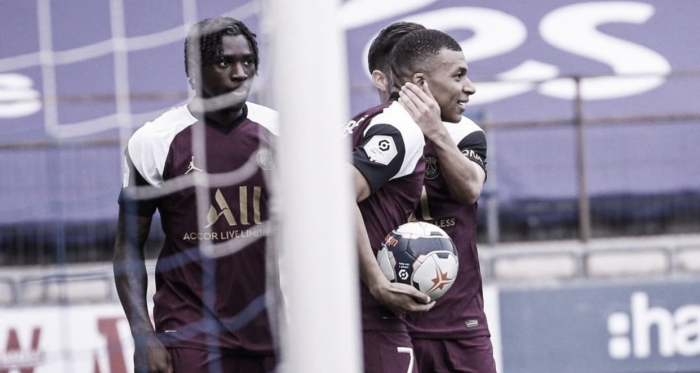 PSG vence Strasbourg fora de casa e diminui vantagem na briga pela liderança