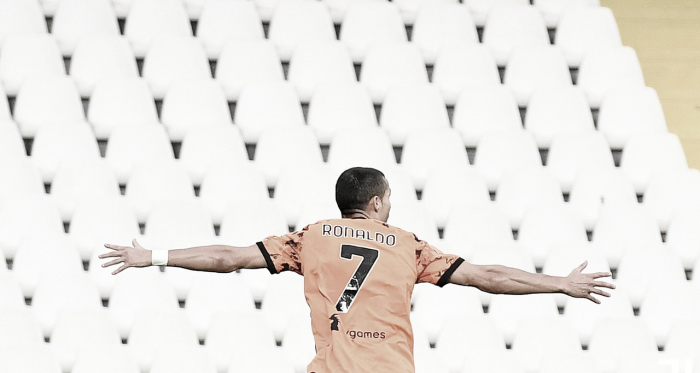 Cristiano Ronaldo marca duas vezes em seu retorno, Juventus goleia Spezia e assume vice-liderança provisória