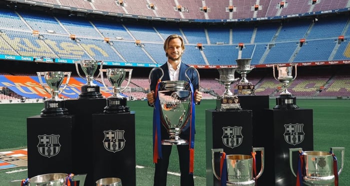 Un altro campione appende gli scarpini al chiodo: Ivan Rakitić dice addio al calcio