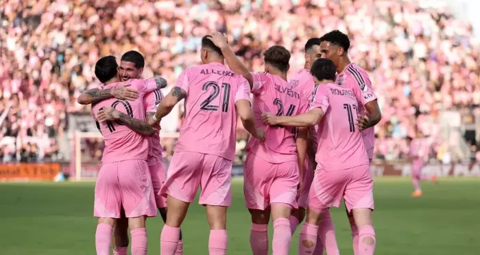 De pie: las ‘Garzas’ dueños absolutos de
la Major League Soccer