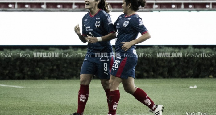 Desirée Monsiváis festejando uno de sus tres goles/ Foto: Fabián Meza - VAVEL