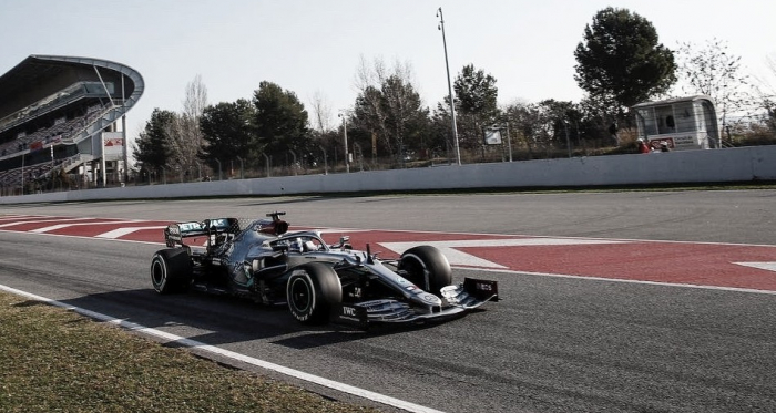 No primeiro dia de testes em Barcelona, zero novidades com o domínio das Mercedes