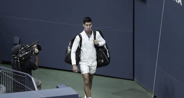 Djokovic, descalificado del US Open