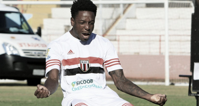 Atacante do Botafogo-SP, Francis reforça busca de evolução na equipe