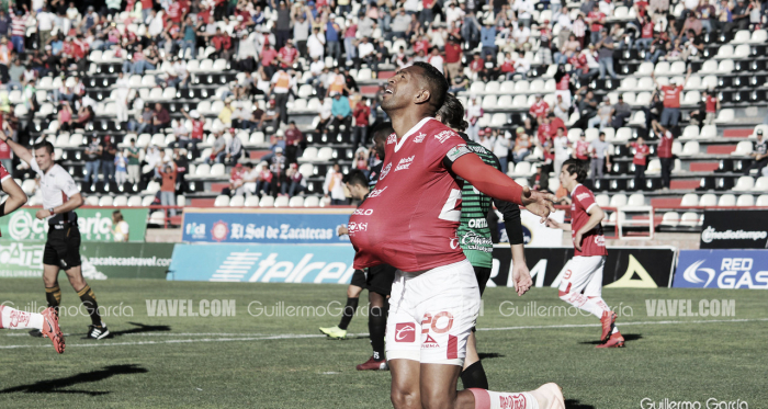 Roberto Nurse fue la figura al anotar en dos ocasiones.
