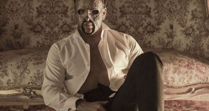 Mario Casas en 'Instinto' | Fuente: IMDb