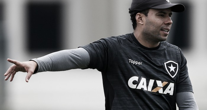 Jair Ventura lamenta derrota em casa para Avaí: "Lutaram até o final, mas resultado não veio"