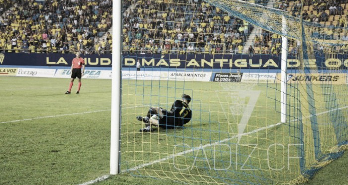 Jesús Fernández: &quot;El equipo lo ha dado todo y en los penaltis por suerte hemos pasado&quot;