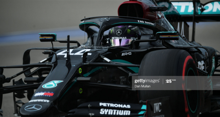 Lewis Hamilton sets blistering pole despite red flag scare in Q2
