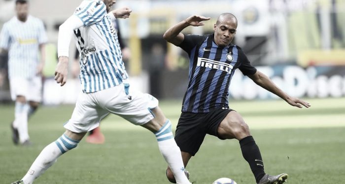 O volante João Mário não deve ser utilizado pelo técnico Antonio Conte na próxima temporada (Foto: Reprodução/Internazionale)