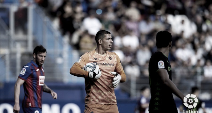 La parada de Joel Robles, elegida como la mejor de la jornada