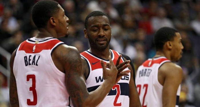 Le cirque des
Wizards tourne déjà au fiasco : les clowns sont en promotion à
Washington