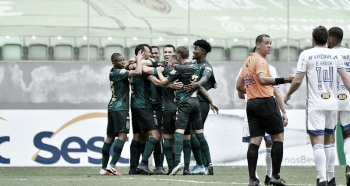 Joseph marca e garante vitória do América no clássico
diante do Cruzeiro