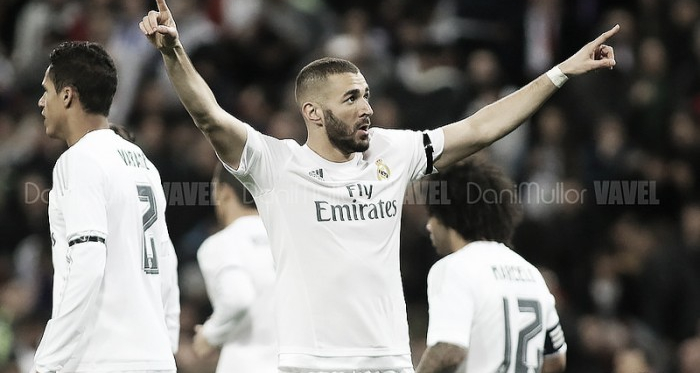 Karim Benzema festejando un gol con el Real Madrid. Fuente VAVEL, Dani Mullor
