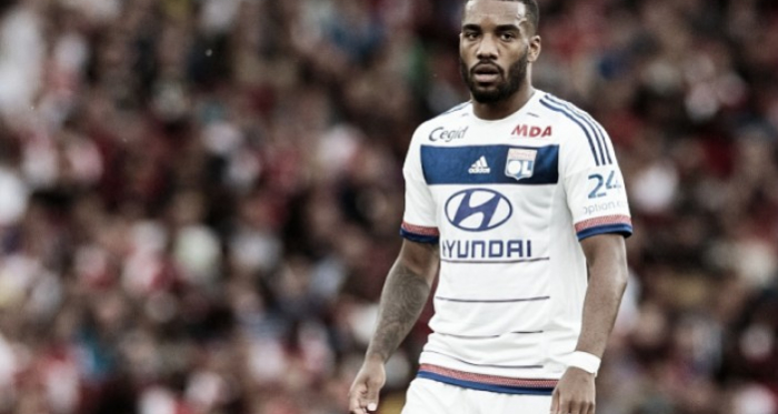 Presidente de OL: “El PSG no es tan rico como para comprar a Lacazette y a Fekir”