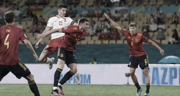 Lewandowski marca e tira a vitória da Espanha na Eurocopa 2020 em Sevilla