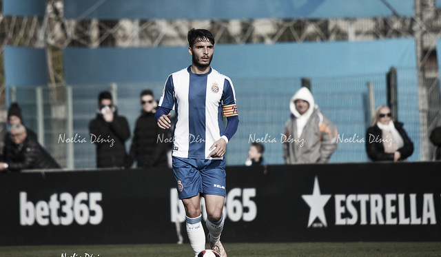 Lluís López, durante un partido con el filial perico / Foto: Noelia Déniz (VAVEL).