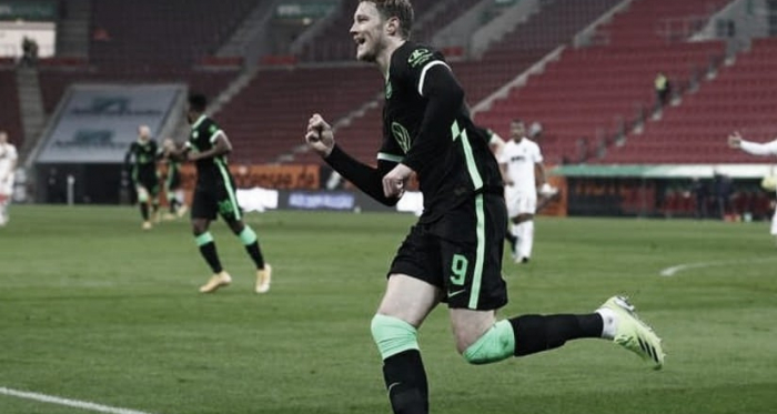 Com emoção, Wolfsburg supera Augsburg e segue em ascensão na Bundesliga