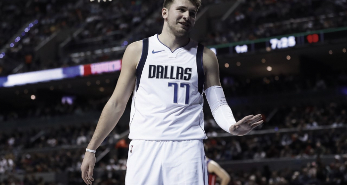 Doncic puts on a show in Mexico City