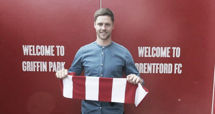 Luke Daniels, nuevo jugador del Brentford