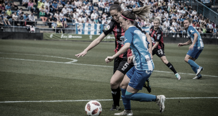 Patri Mascaró luchando un balón. | Foto: Javi Muñoz (VAVEL)