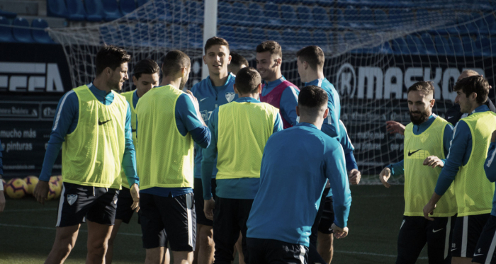 El Málaga entrenando en la previa del partido ante Las Palmas. | Foto: Javi Muñoz (VAVEL)