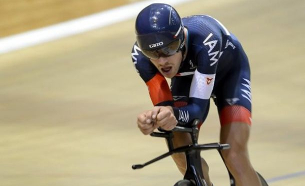 Brändle breaks Hour Record