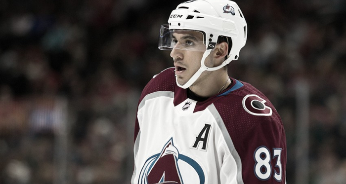 Matt Nieto en un partido con los Avs - NHLPA.com