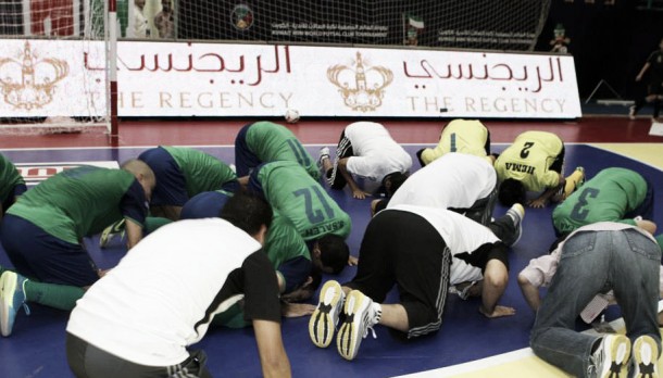 Misr LelMakasa sorprende y apea a Santiago Futsal de la final