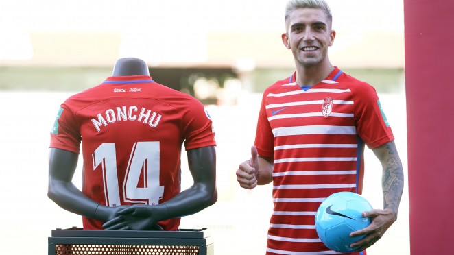 El Granada hace oficial el traspaso de Monchu al Real Valladolid