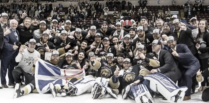 Newfoundland Growlers celebrando el título de campeón de la Kelly Cup | Foto: ECHL.com