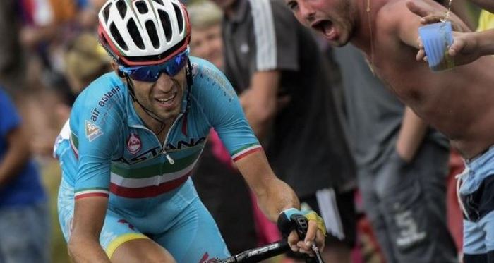 Giro : Nibali relance la course, Chaves en rose