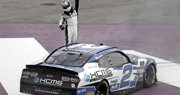 Reddick festejando (Foto: NASCAR Website)