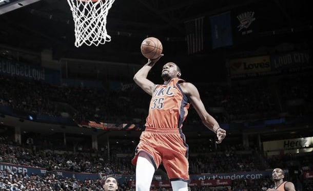 Resumen NBA: OKC y Toronto mantienen su marcha triunfal y Houston vuelve a caer