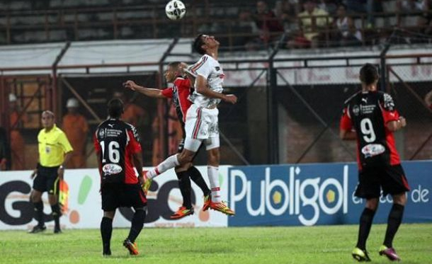 Patriotas golea con buen juego al Cúcuta Deportivo