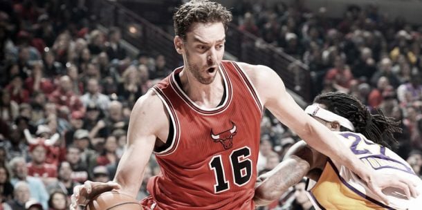 Los Lakers sucumben ante un sensacional Pau Gasol