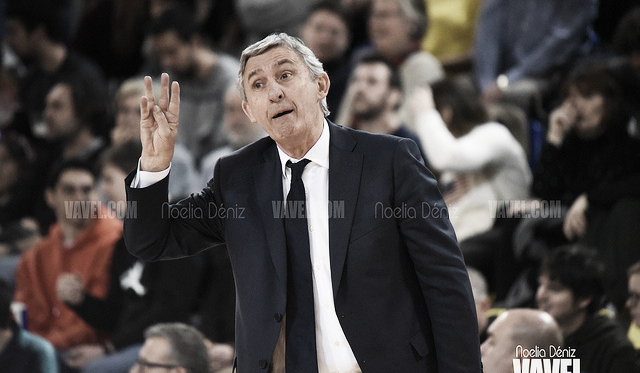 Svetislav Pesic durante el partido Barcelona vs. Unicaja en Liga Endesa 2018/2019. Feunte: Noélia Déniz (vavel.com)