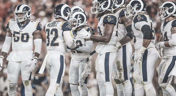 La defensiva de los Rams ha jugado excelente encuentro en el juego del domingo por la noche (foto Rams.com)