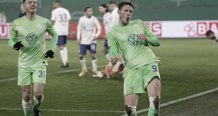 VfL
Wolfsburg vence por la mínima a Schalke 04 y avanza de fase