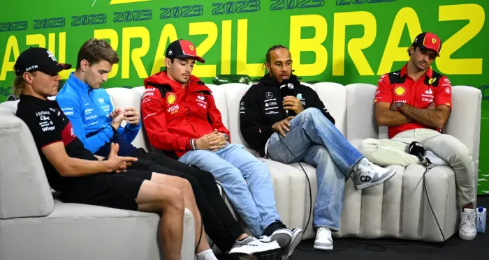 Rueda de prensa previa al Gran Premio de Brasil