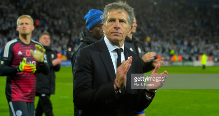 Claude Puel applauds Leicester City supporters following the 0-0 draw with Burnley | Photo: Getty/ Plumb Images