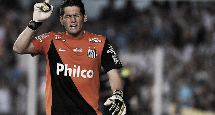 A caminho do Napoli, Rafael não enfrenta o São Paulo